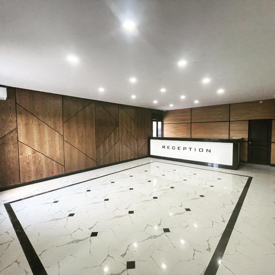 Hotel Mandarin Atyrau Exterior photo